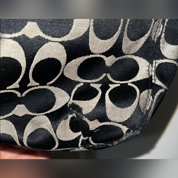 Coach Ashley F20111 Signature C Hippie Shoulder Bag - Picture 5 of 13